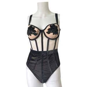 NEW Victoria's Secret Very Sexy Applique Velvet Mesh Thong Teddy Bodysuit 36C